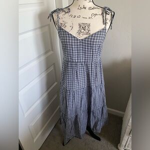Abercrombie & Fitch Gray and White Gingham Midi Dress